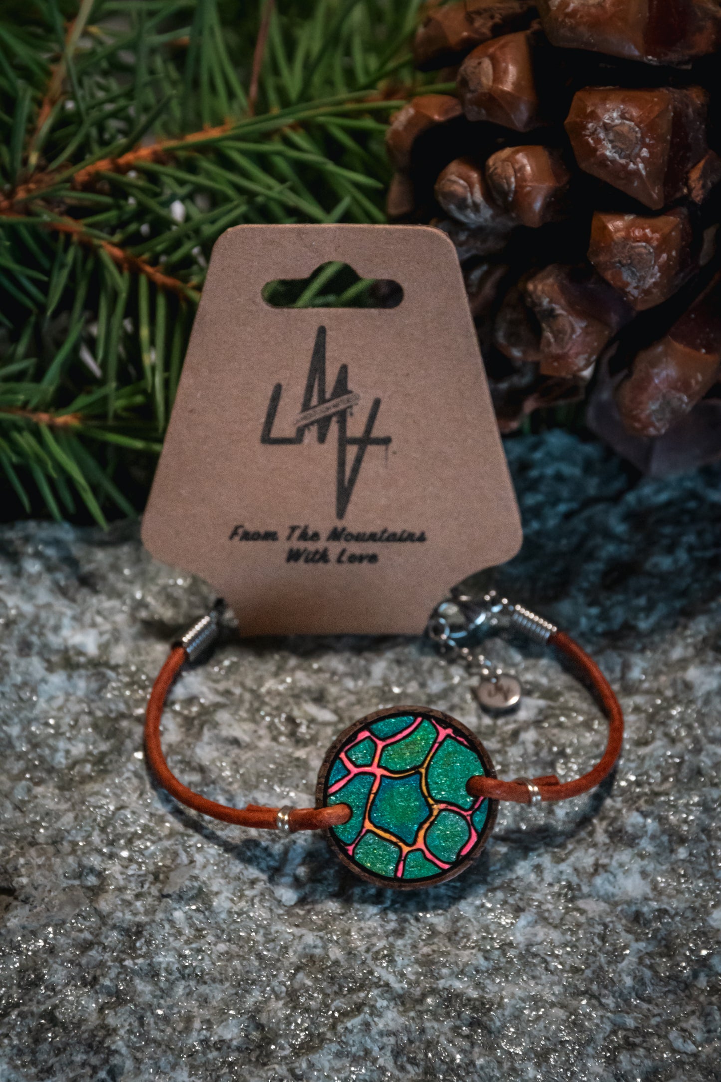 Bracelet en bois et cuir