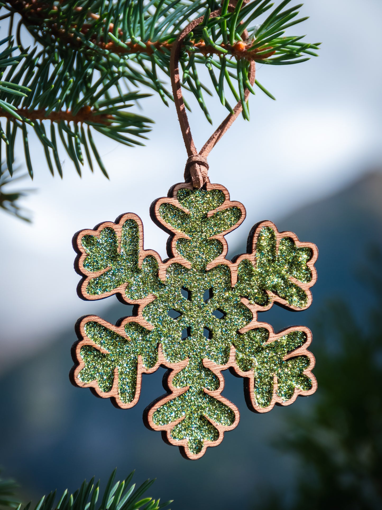Boule de Noël en bois