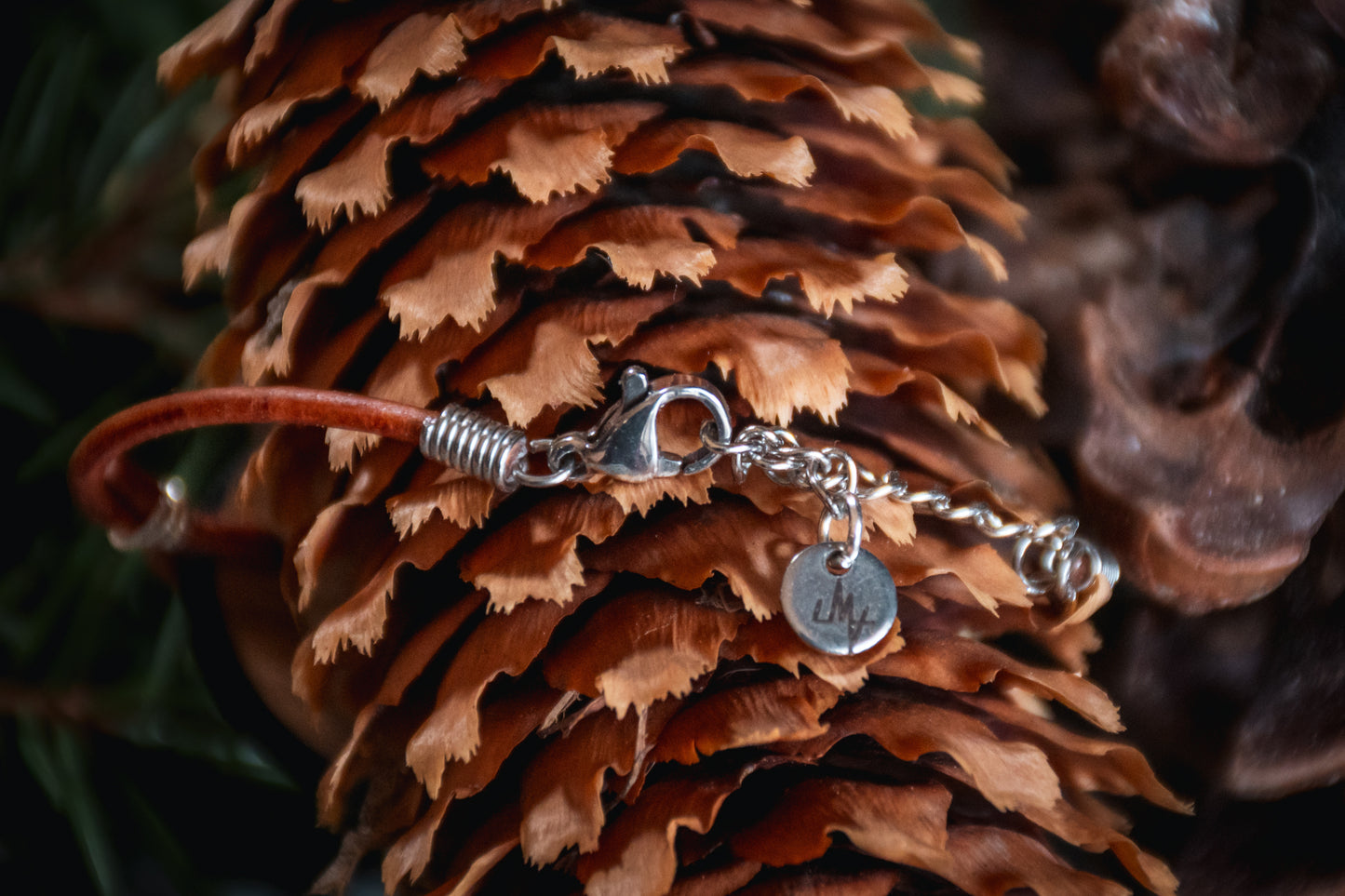 Bracelet en bois et cuir