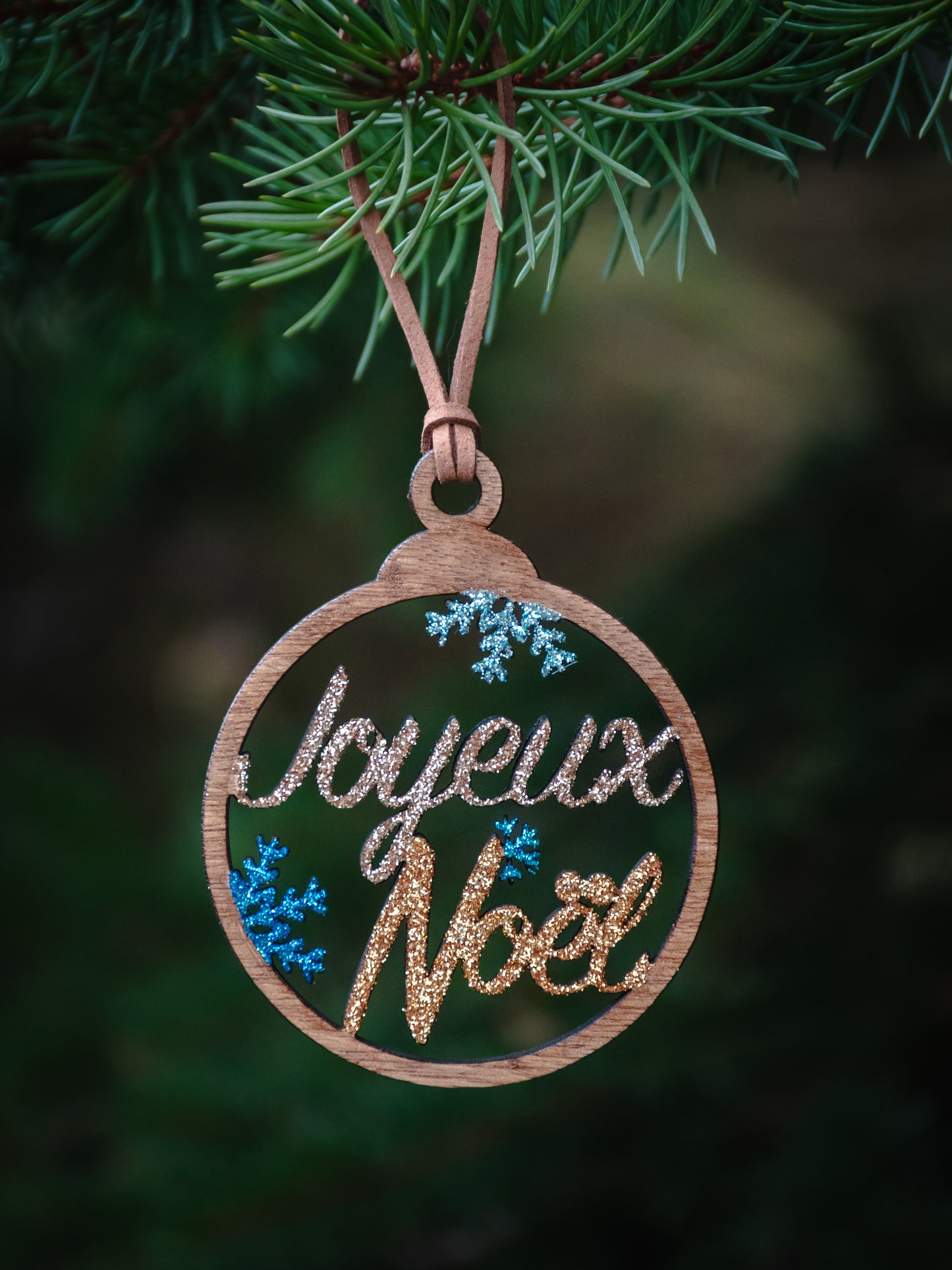 Boule de Noël en bois