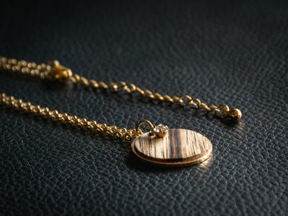Collier en bois et chaîne